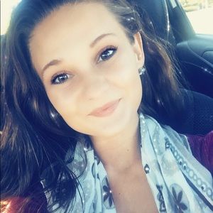 Meet your Posher, Brooke